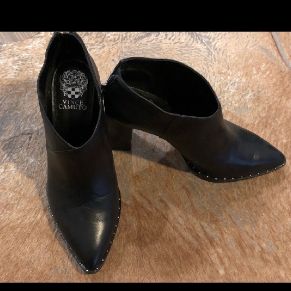 Vince Camuto Loranda bootie